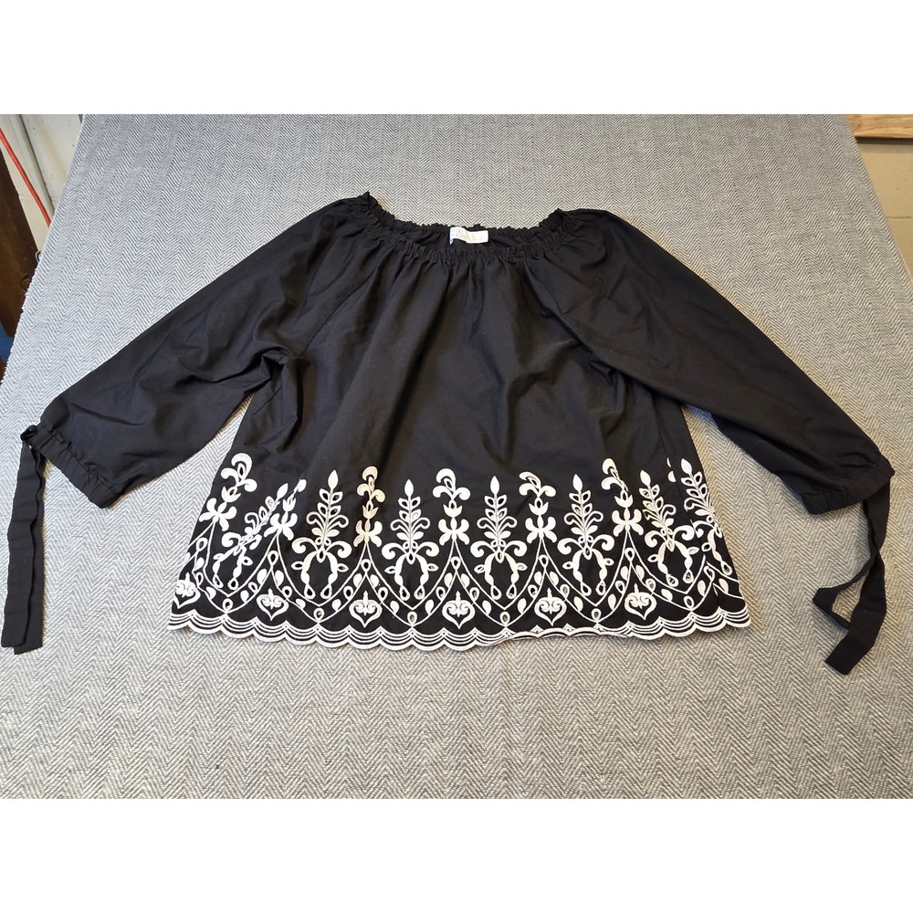 Time And Tru Top Womens XL Black White Embroidered Eyelet Scallop Hem Tie Sleeve